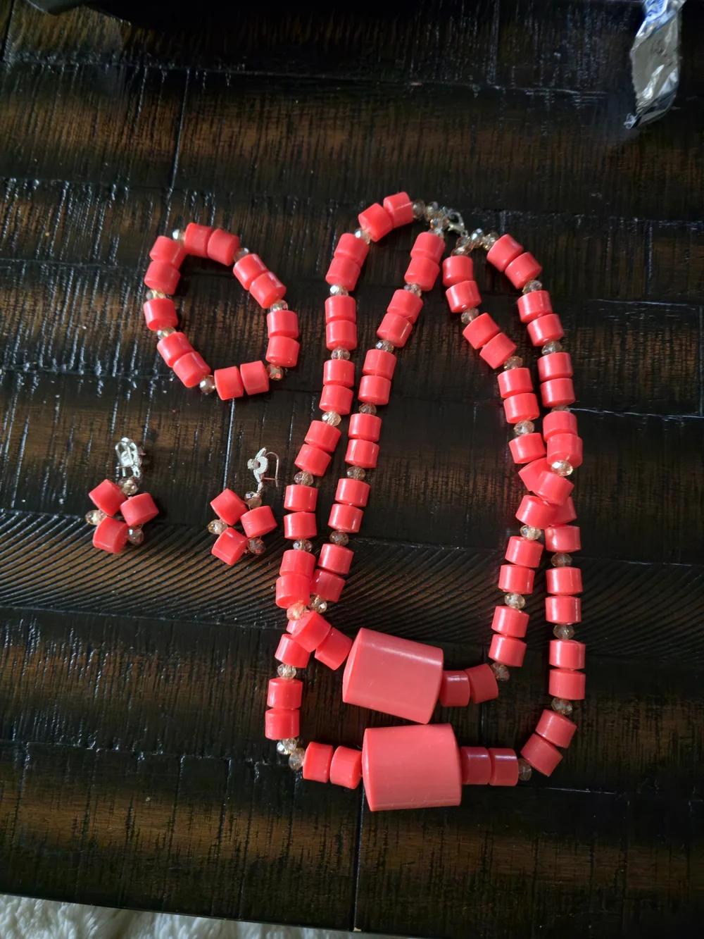 New Beautiful Bold Coral Bead Necklace Set with Matching Earrings & Bracelet $80